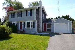 114 Pearl St, Dartmouth, MA 02748 - Photo 1