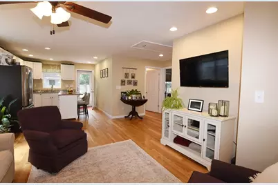 34 Thirteenth Ave, Halifax, MA 02338 - Photo 9