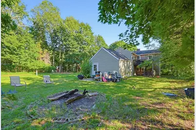 26 Water St, Freetown, MA 02702 - Photo 5