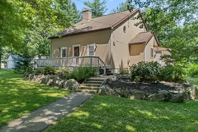 93 Pine St, Leicester, MA 01524 - Photo 1