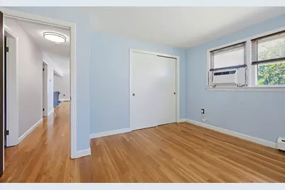 5 Rainville Ave, Fitchburg, MA 01420 - Photo 11