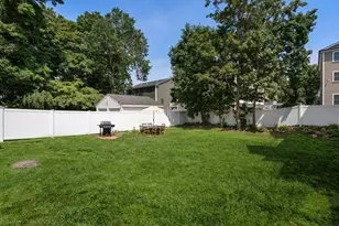134 Brown St, Waltham, MA 02453 - Photo 5