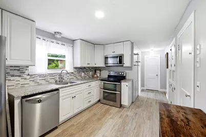 170 Brittany Rd, Springfield, MA 01151 - Photo 9