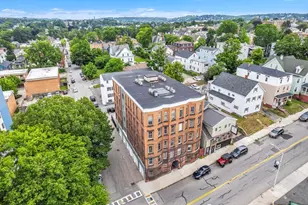 257 Pleasant St, Worcester, MA 01609 - Photo 35