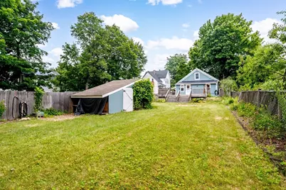 48R Manchester St, Leominster, MA 01453 - Photo 7