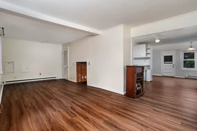 48R Manchester St, Leominster, MA 01453 - Photo 9