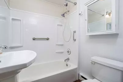 48R Manchester St, Leominster, MA 01453 - Photo 15