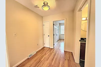 88 Belmont St #88, Lowell, MA 01852 - Photo 5