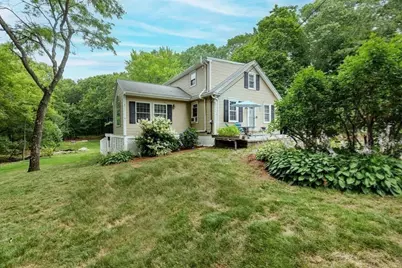 165 Astle St, Tewksbury, MA 01876 - Photo 5