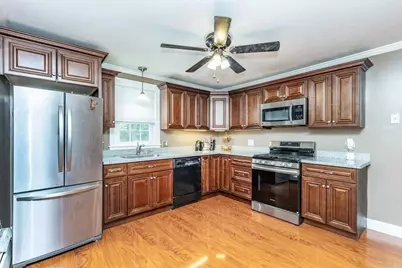 165 Astle St, Tewksbury, MA 01876 - Photo 9