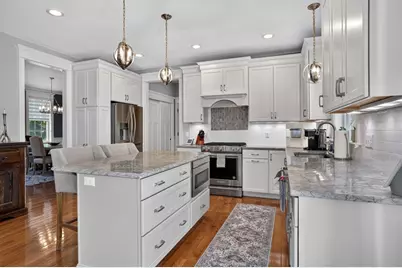 10 Sterling Ct, Northborough, MA 01532 - Photo 3