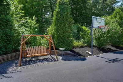 10 Sterling Ct, Northborough, MA 01532 - Photo 33