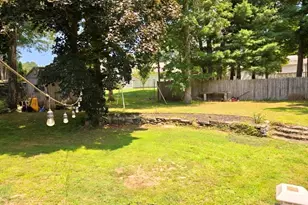 9 Maid Marion St, Oxford, MA 01540 - Photo 31