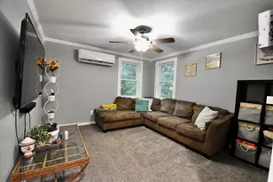 9 Maid Marion St, Oxford, MA 01540 - Photo 3