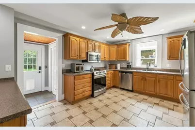 3 Forest St, Wilmington, MA 01887 - Photo 5
