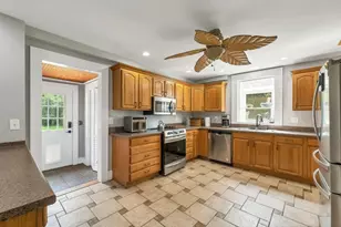 3 Forest St, Wilmington, MA 01887 - Photo 5
