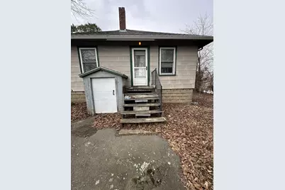 15 Conway St, Beverly, MA 01915 - Photo 5