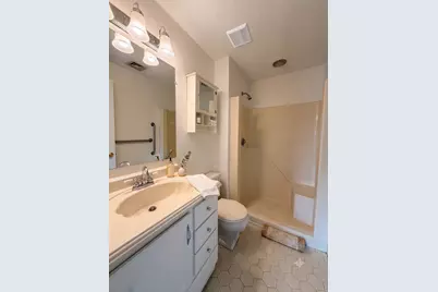 5B Thomas St #P4, Saugus, MA 01906 - Photo 9