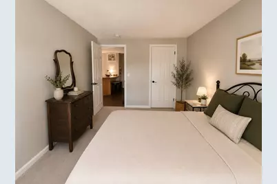 655 W Lowell Ave #12, Haverhill, MA 01832 - Photo 5