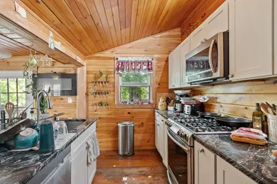 19 Main St, Shirley, MA 01464 - Photo 9