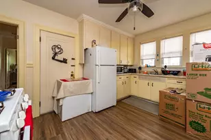 33 Harbor St, Salem, MA 01970 - Photo 9