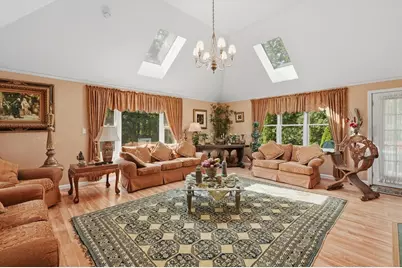 301 Winch St, Framingham, MA 01701 - Photo 9