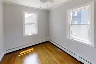 836 Canterbury St, Boston, MA 02131 - Photo 7