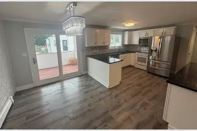 22 Draper Rd #A, Framingham, MA 01702 - Photo 3