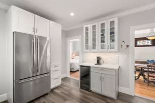 26 Hinckley St, Boston, MA 02125 - Photo 9