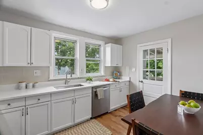 16 Underhill St #3, Winthrop, MA 02152 - Photo 3