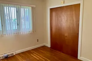 71 Seymour St, New Bedford, MA 02744 - Photo 19