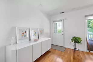 82 Captains Row, Chelsea, MA 02150 - Photo 9