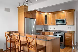 82 Captains Row, Chelsea, MA 02150 - Photo 5