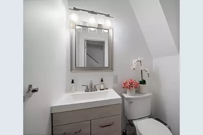 82 Captains Row #82, Chelsea, MA 02150 - Photo 15