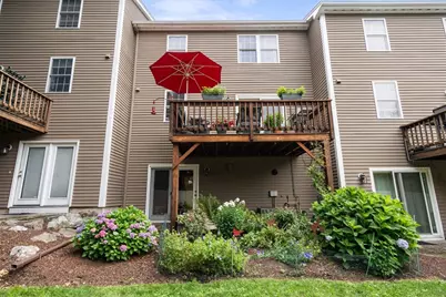600 Trapelo Rd #8, Waltham, MA 02452 - Photo 5