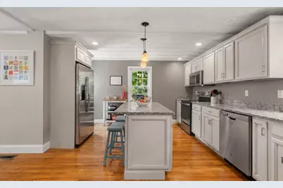 46 Macarthur Rd, Stoneham, MA 02180 - Photo 7