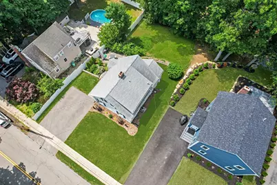 46 Macarthur Rd, Stoneham, MA 02180 - Photo 23