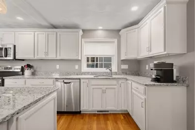 46 Macarthur Rd, Stoneham, MA 02180 - Photo 11