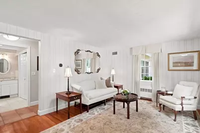 8 Emery St, Peabody, MA 01960 - Photo 5