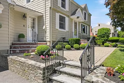 8 Emery St, Peabody, MA 01960 - Photo 3