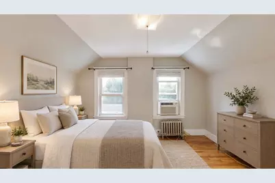 22 Pelican Ave, Worcester, MA 01605 - Photo 9