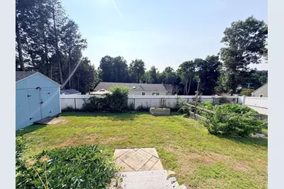 22 Pelican Ave, Worcester, MA 01605 - Photo 19