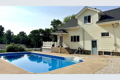 22 Pelican Ave, Worcester, MA 01605 - Photo 1