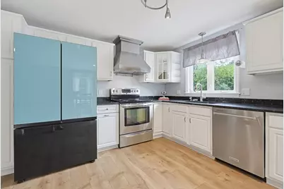460 Richardson Ave, Attleboro, MA 02703 - Photo 3