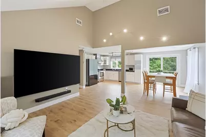 460 Richardson Ave, Attleboro, MA 02703 - Photo 11