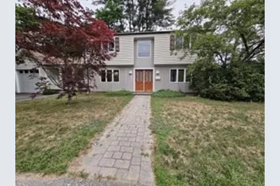 633 Saw Mill Brook Pkwy #1, Newton, MA 02459 - Photo 1