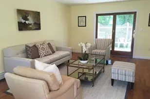 633 Saw Mill Brook Pkwy, Newton, MA 02459 - Photo 3