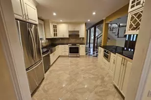 633 Saw Mill Brook Pkwy, Newton, MA 02459 - Photo 7