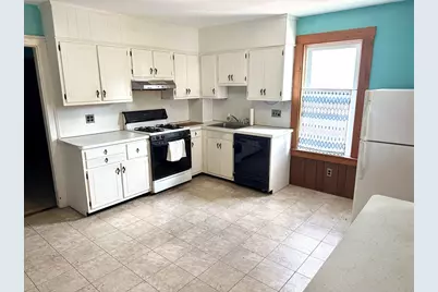 268 Newton St, Waltham, MA 02453 - Photo 11