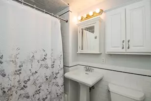 17 Dyer, Everett, MA 02149 - Photo 9